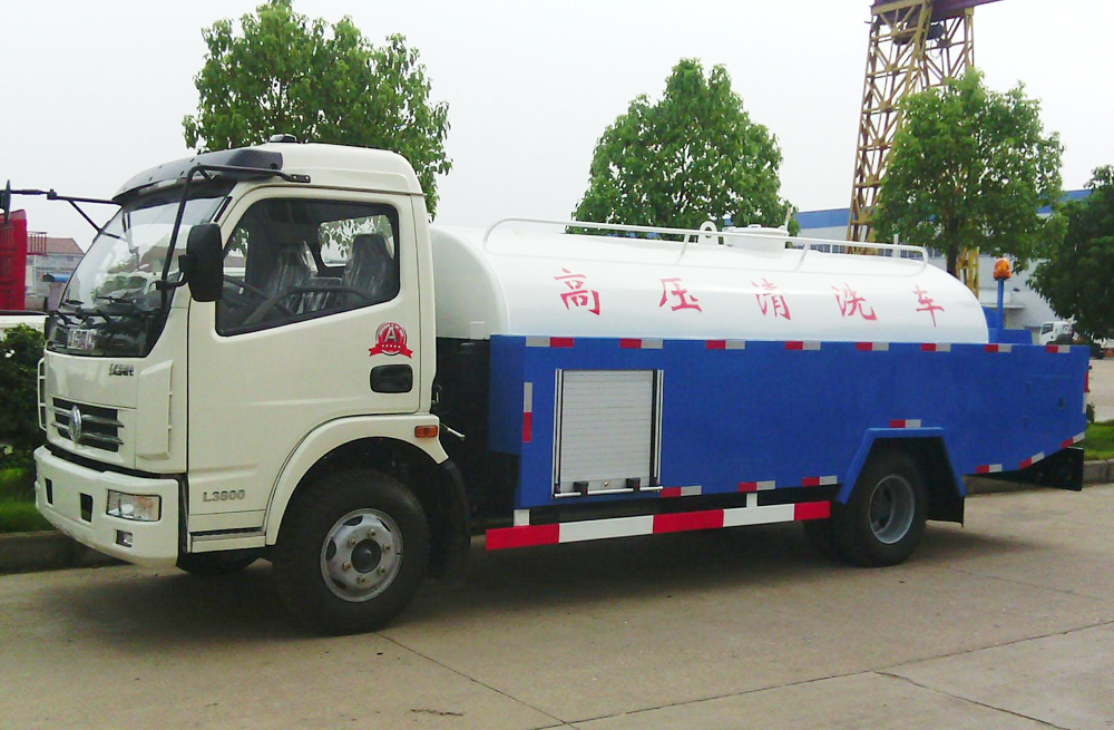 280迈皋桥村管道高压清洗车